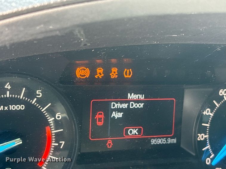 image for item DY0679 2016 Ford Explorer Police SUV