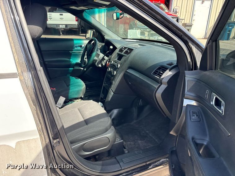 image for item DY0679 2016 Ford Explorer Police SUV