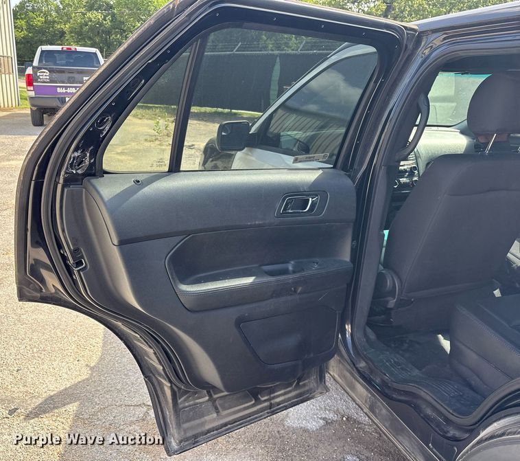image for item DY0679 2016 Ford Explorer Police SUV