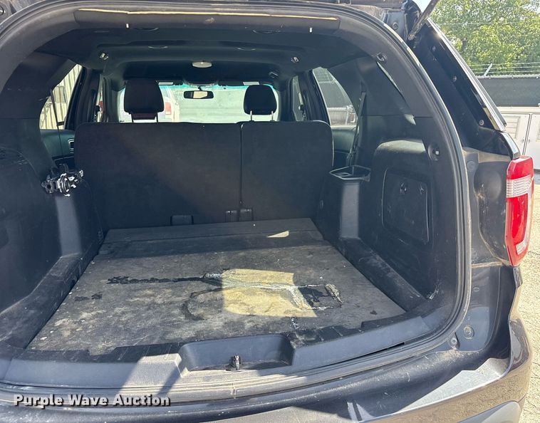 image for item DY0679 2016 Ford Explorer Police SUV