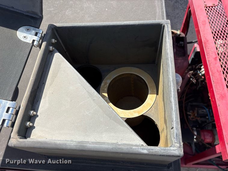 image for item DY0680 Hale V-Series brush fire skid unit