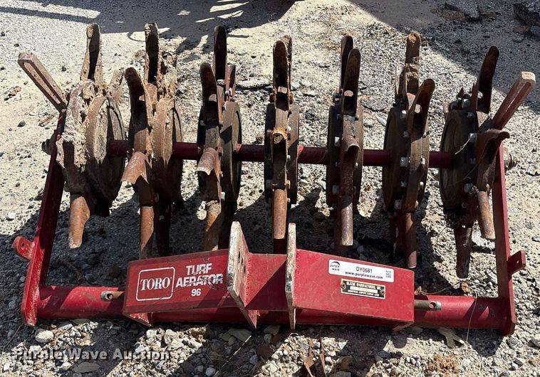 image for item DY0681 Toro Turf 96 aerator