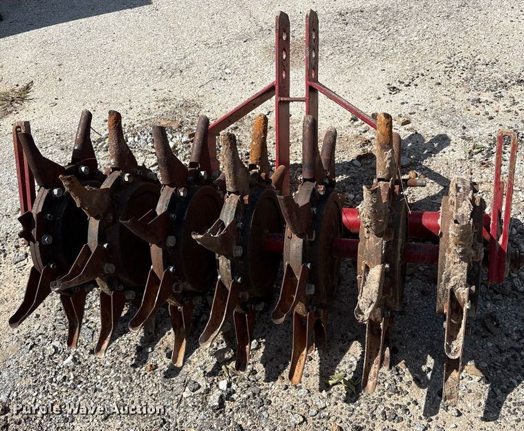 image for item DY0681 Toro Turf 96 aerator