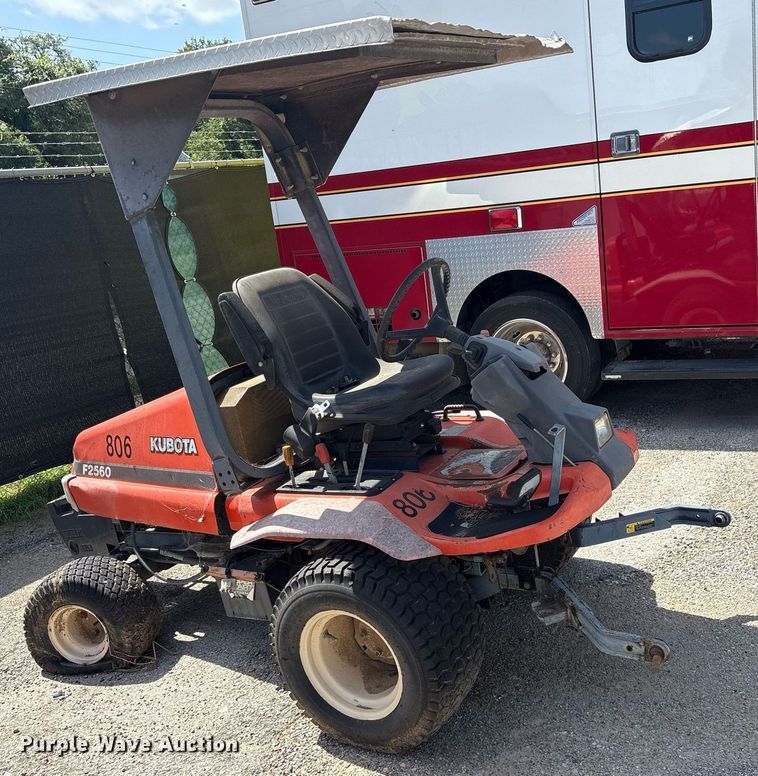 image for item DY0684 Kubota F2560 lawn mower