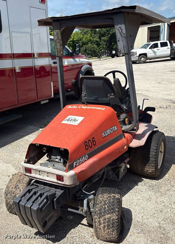 image for item DY0684 Kubota F2560 lawn mower