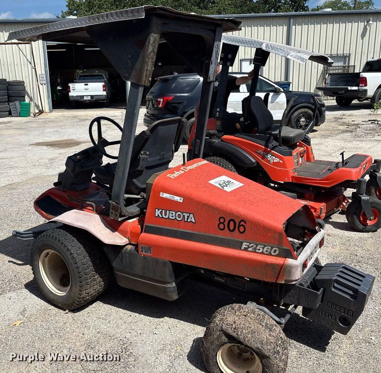 image for item DY0684 Kubota F2560 lawn mower