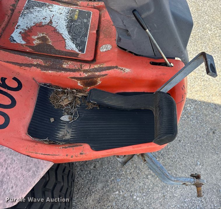 image for item DY0684 Kubota F2560 lawn mower