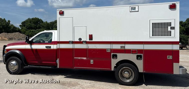 image for item DY0685 2011 Dodge Ram 4500 ambulance