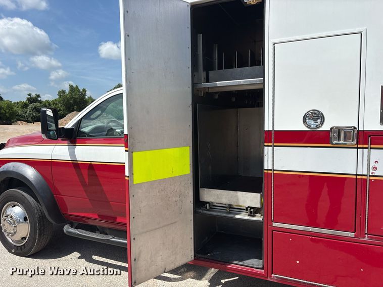 image for item DY0685 2011 Dodge Ram 4500 ambulance