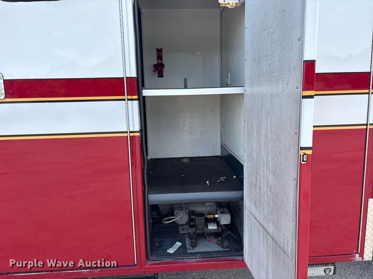 image for item DY0685 2011 Dodge Ram 4500 ambulance