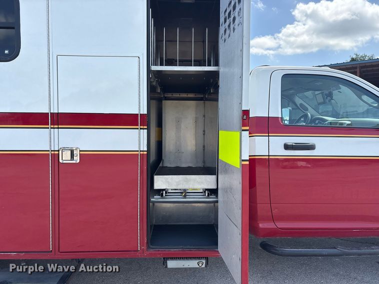 image for item DY0685 2011 Dodge Ram 4500 ambulance