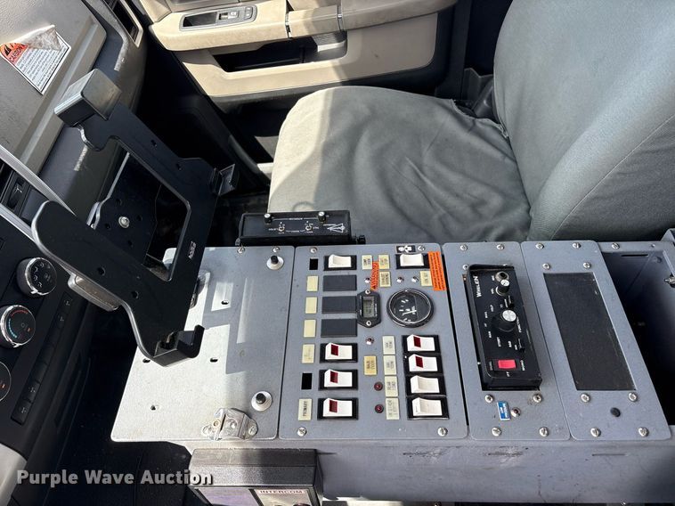 image for item DY0685 2011 Dodge Ram 4500 ambulance