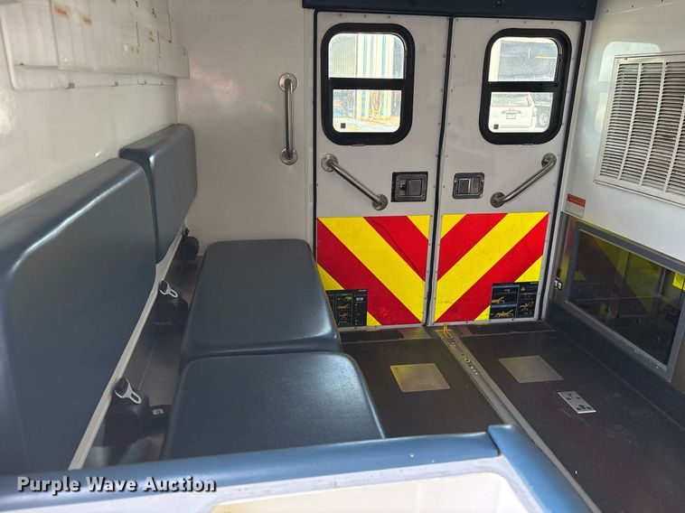 image for item DY0685 2011 Dodge Ram 4500 ambulance