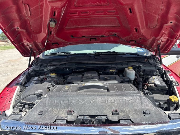 image for item DY0685 2011 Dodge Ram 4500 ambulance