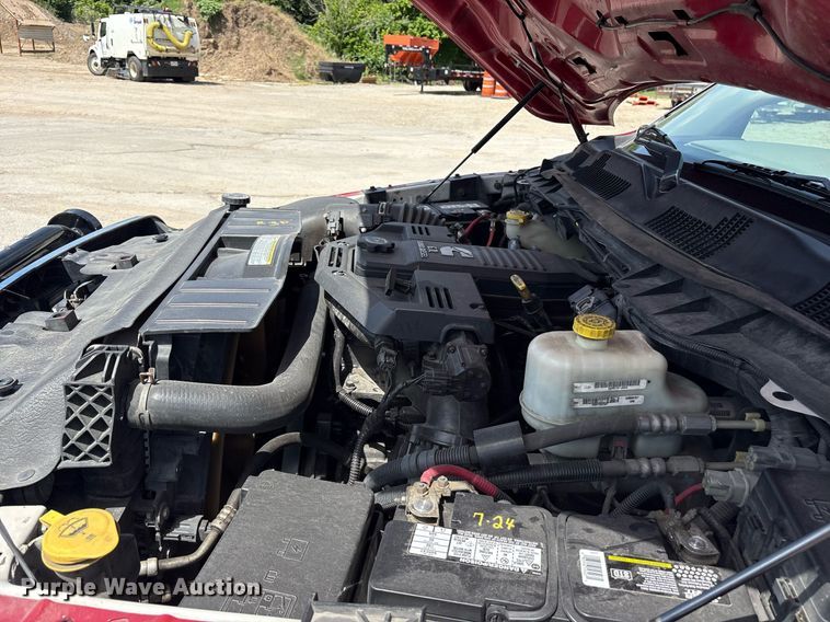 image for item DY0685 2011 Dodge Ram 4500 ambulance