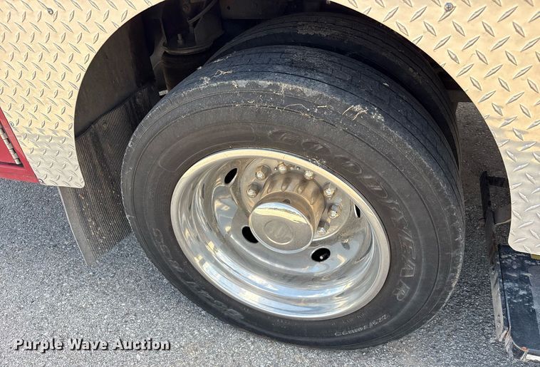 image for item DY0685 2011 Dodge Ram 4500 ambulance