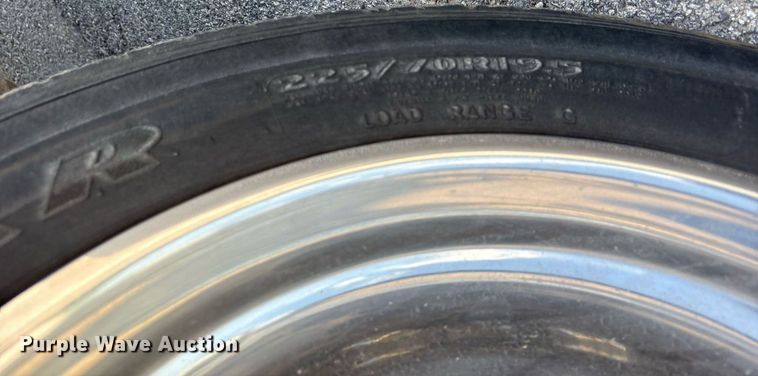 image for item DY0685 2011 Dodge Ram 4500 ambulance