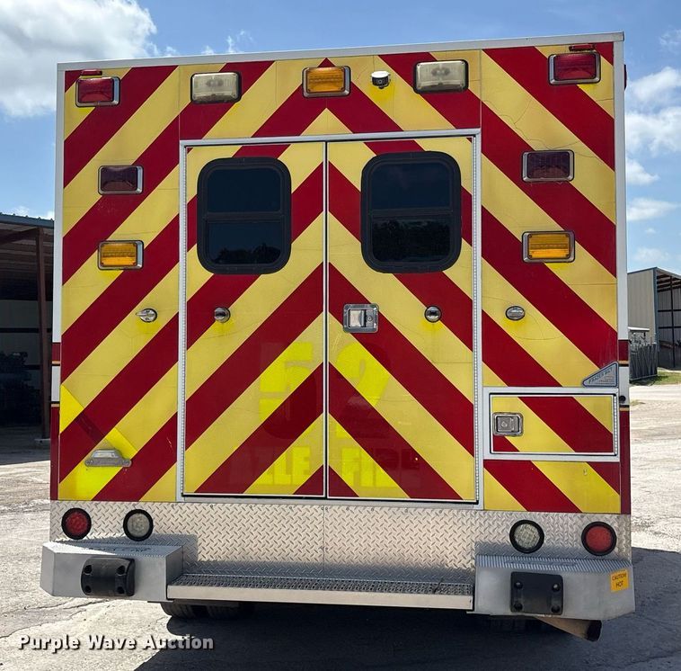 image for item DY0686 2009 Dodge Ram 4500 ambulance