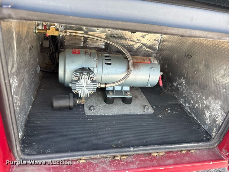 image for item DY0686 2009 Dodge Ram 4500 ambulance