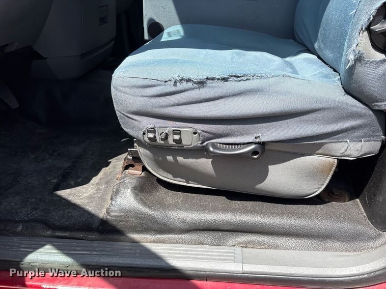 image for item DY0686 2009 Dodge Ram 4500 ambulance