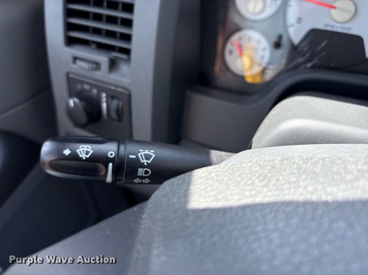 image for item DY0686 2009 Dodge Ram 4500 ambulance