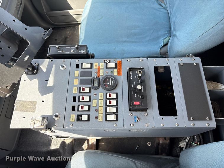 image for item DY0686 2009 Dodge Ram 4500 ambulance