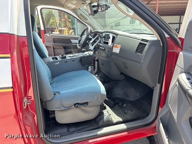 image for item DY0686 2009 Dodge Ram 4500 ambulance