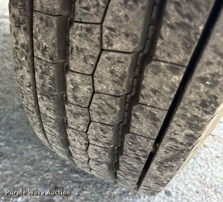 image for item DY0686 2009 Dodge Ram 4500 ambulance