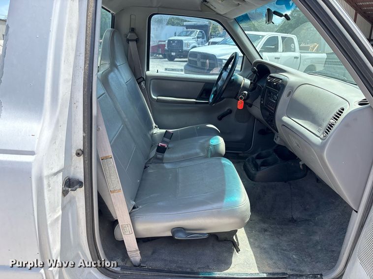 image for item DY0687 1998 Ford Ranger pickup truck