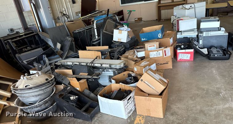 image for item DY0688 Emergency service equipment 