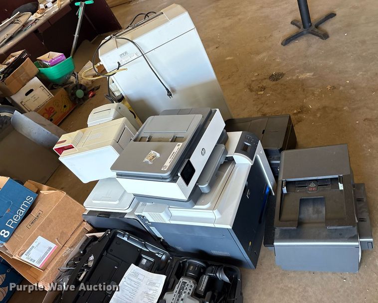 image for item DY0688 Emergency service equipment 