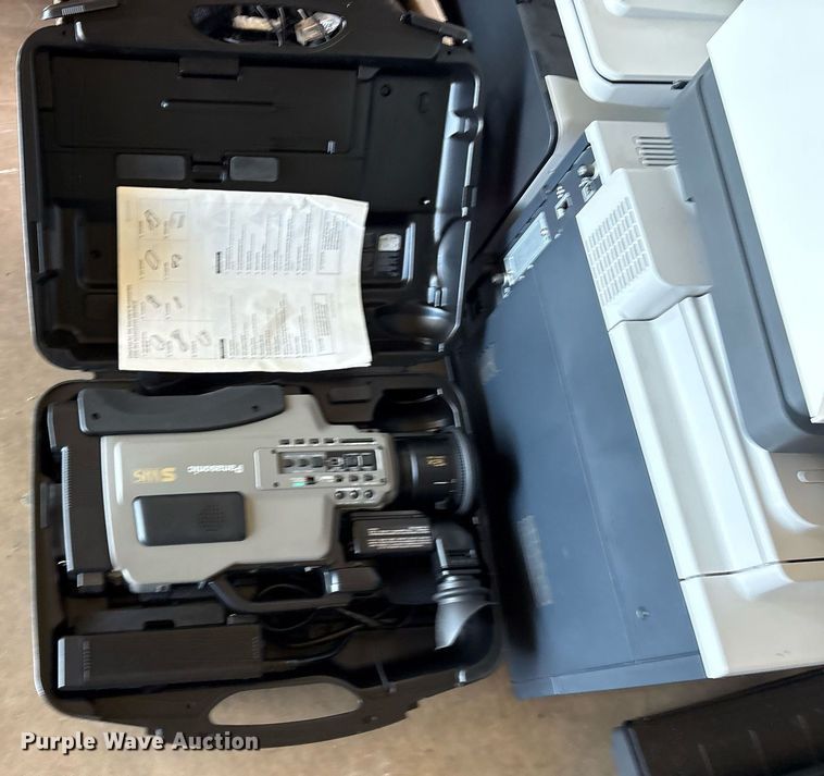 image for item DY0688 Emergency service equipment 