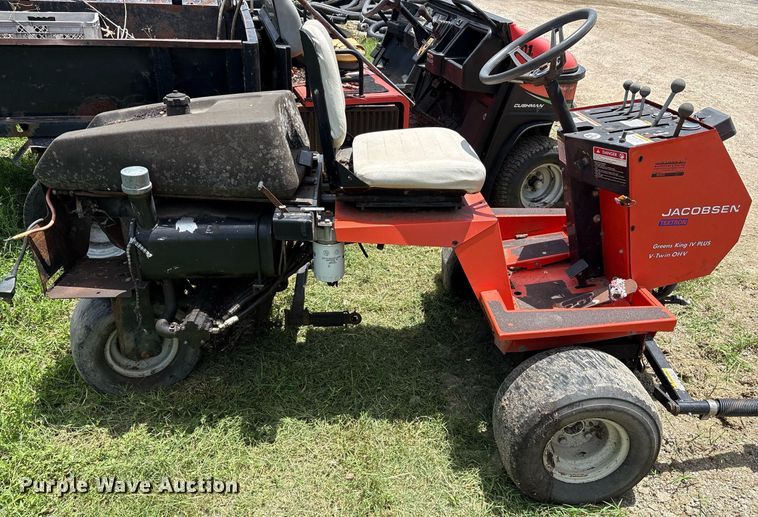 image for item DY0689 Utility vehicles