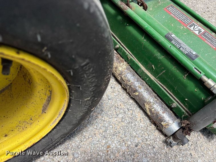 image for item DY0690 2010 John Deere 2500B reel mower