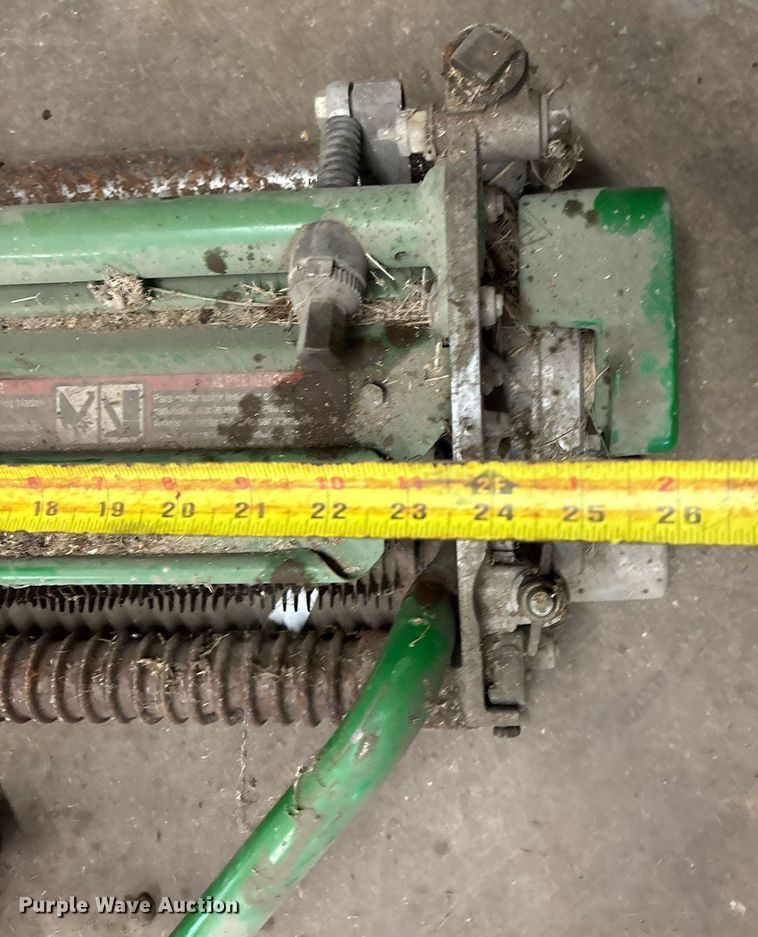 image for item DY0690 2010 John Deere 2500B reel mower