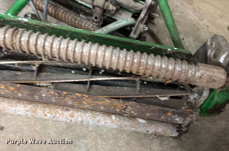 image for item DY0690 2010 John Deere 2500B reel mower