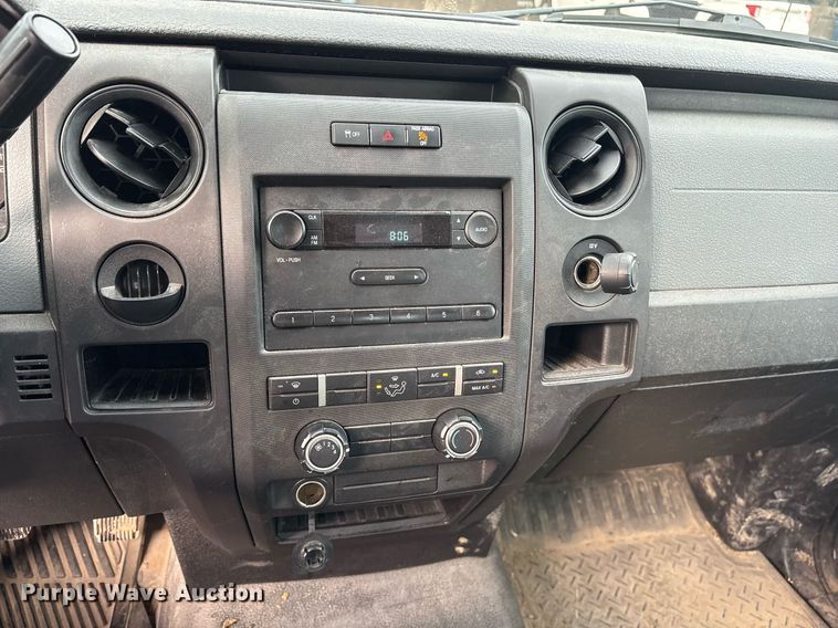 image for item DY0694 2013 Ford F150 pickup truck