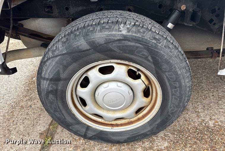 image for item DY0694 2013 Ford F150 pickup truck