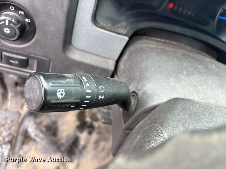 image for item DY0696 2013 Ford F150 pickup truck