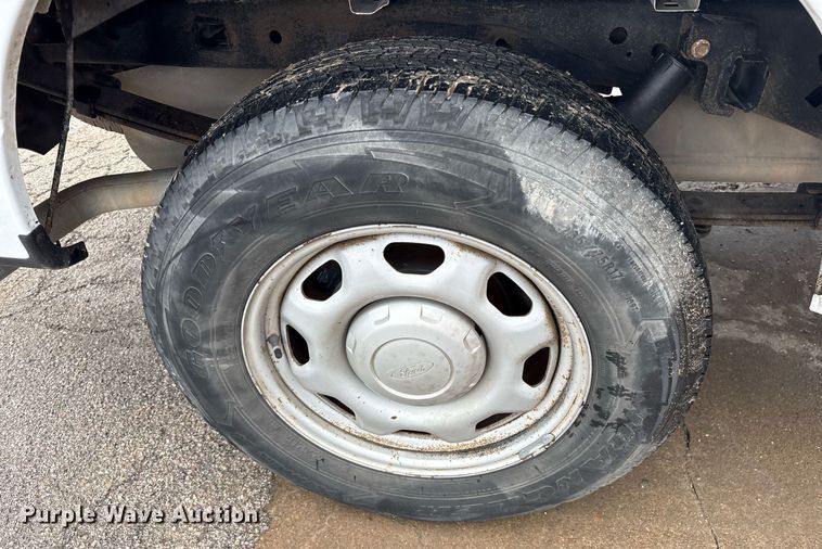 image for item DY0696 2013 Ford F150 pickup truck