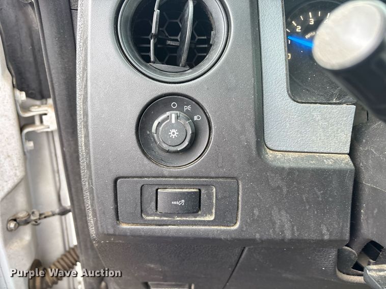 image for item DY0697 2013 Ford F150 pickup truck