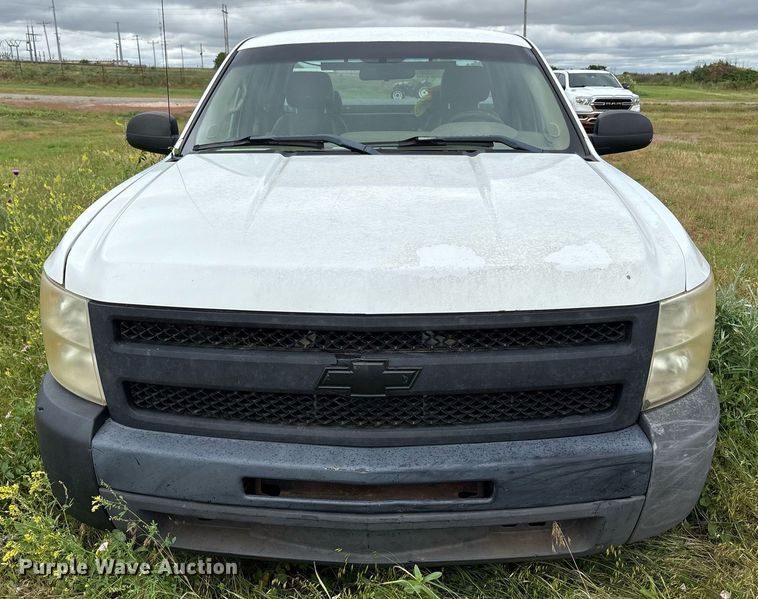 image for item DY2543 2008 Chevrolet Silverado 1500 Ext. Cab pickup truck
