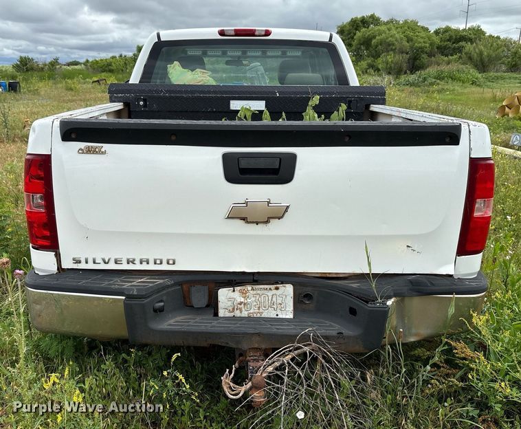 image for item DY2543 2008 Chevrolet Silverado 1500 Ext. Cab pickup truck