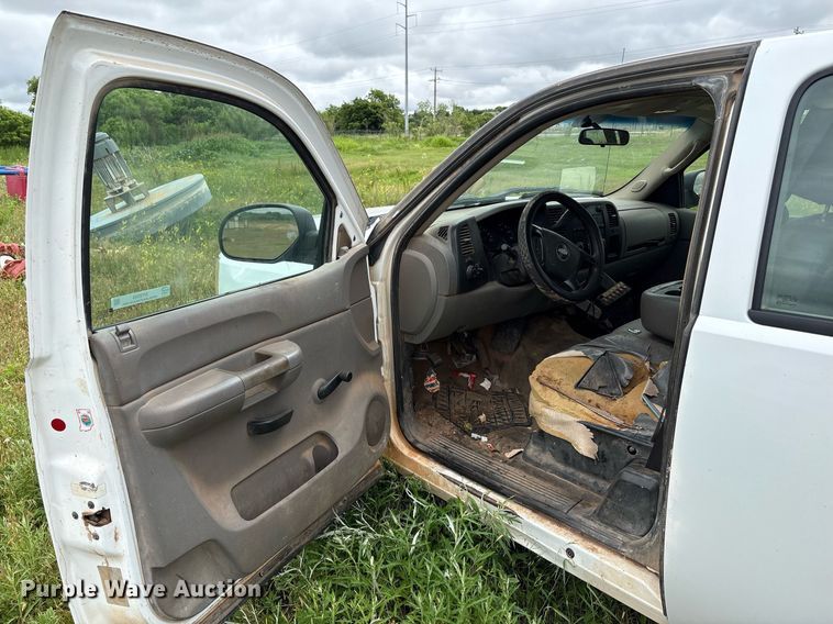 image for item DY2543 2008 Chevrolet Silverado 1500 Ext. Cab pickup truck