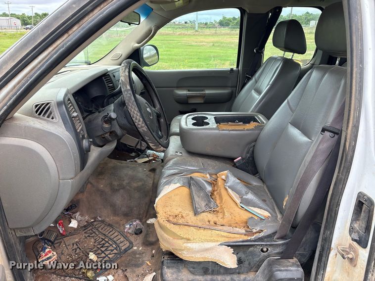 image for item DY2543 2008 Chevrolet Silverado 1500 Ext. Cab pickup truck