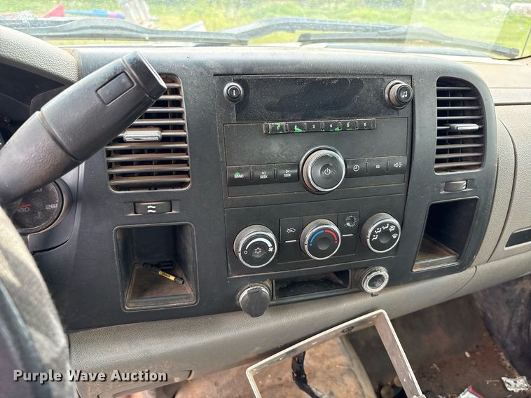 image for item DY2543 2008 Chevrolet Silverado 1500 Ext. Cab pickup truck