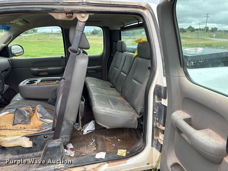 image for item DY2543 2008 Chevrolet Silverado 1500 Ext. Cab pickup truck