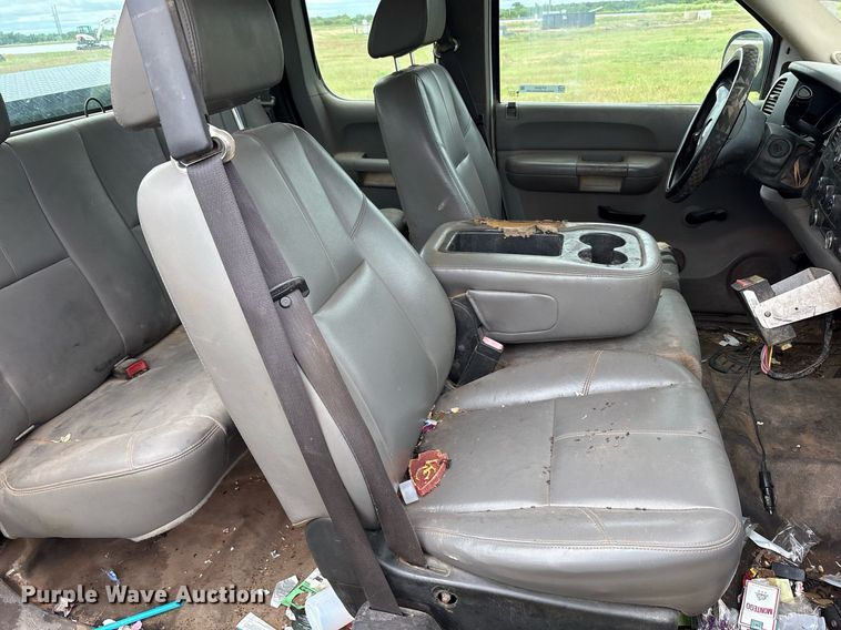 image for item DY2543 2008 Chevrolet Silverado 1500 Ext. Cab pickup truck