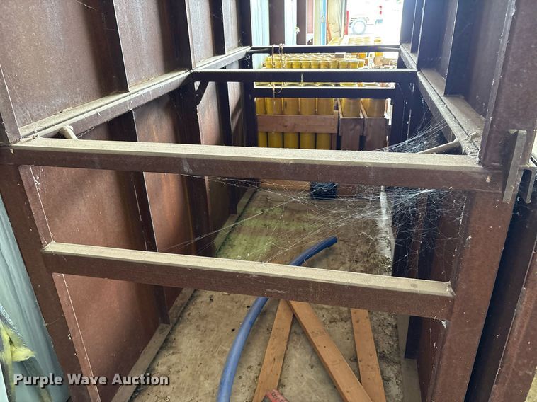 image for item DY2548 (3) steel shoring boxes