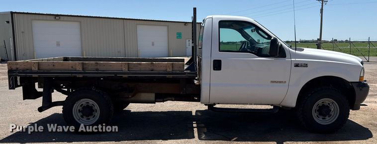 image for item DZ8522 2003 Ford F250 Super Duty flatbed pickup truck